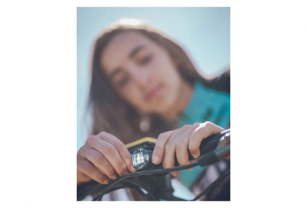 Eclairage Avant Lezyne Femto USB Rouge – Image 3